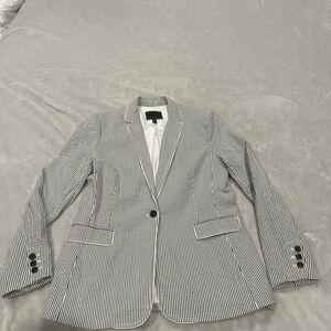 Banana Republic Gray and White Seersucker Striped Blazer